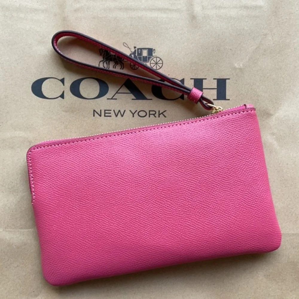 Coach Large Corner Zip Wristlet Gold/Rouge NWT - Picture 11 of 15